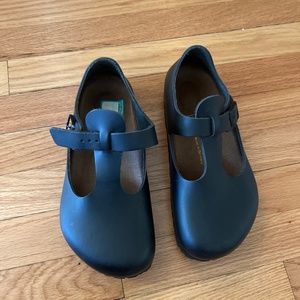 EU 37, US 6/6.5 Womens- Birkenstock RARE Paris mary jane